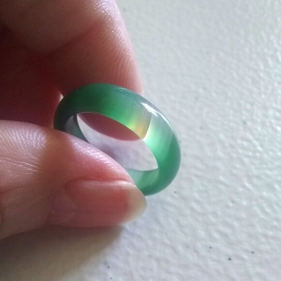 Green Banded Agate ~ Slim Stone Ring Band Size 6.75 ~ Friendship + Promise Rings - Picture 1 of 13